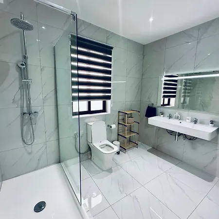 New, Modern And Spacious 4Br Apartment In Mellieħa Buitenkant foto
